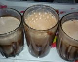 A picture of step 8 of Yummy biscuit shake.