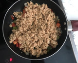 Foto del paso 2 de la receta: Calabacín relleno de soja texturizada