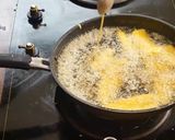 A picture of step 5 of Long-Lasting Crispy Fried Bananas.