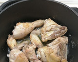 Foto del paso 1 de la receta: Pollo a la cerveza