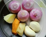 Gambar langkah 2 resipi Gulai Umbut Kelapa.