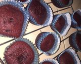A picture of step 5 of Red velvet cup cakes.