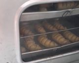 Foto langkah ke 8 dari resep Donat Panggang Empuk isi Ragout.
