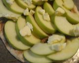 A picture of step 4 of Apple and Cheese Dessert Pizza.