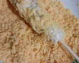 Gambar langkah 2 resipi Cheesy corndog.