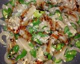 Foto langkah ke 3 dari resep Kikil Kecap Cabe Hijau (Kulit Sapi).