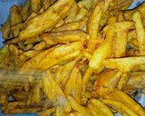 A picture of step 6 of Chips Pakoray.