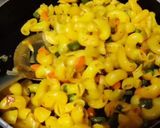A picture of step 4 of Macaroni.
