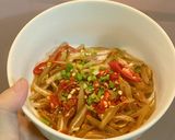 Hình bước làm 1 của món Cá cơm kho nghệ