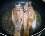 Foto langkah ke 1 dari resep Kakap Bumbu Kuning.