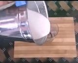 A picture of step 8 of Rose Milk And Banana Shake.