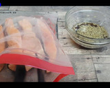 Foto del paso 2 de la receta: Salmón marinado en freidora de aire