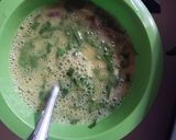 Foto langkah ke 2 dari resep Telor Dadar Daun Mlinjo/Godong SO.