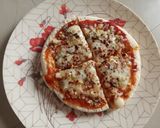 માર્ગરીટા પીઝા (Margherita Pizza Recipe In Gujarati) રેસીપી સ્ટેપ3ફોટો