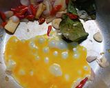 Foto langkah ke 2 dari resep Tempe Telur Pedas Manis.