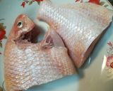 Hình bước làm 1 của món Canh chua cá điêu hồng