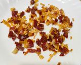 Foto del paso 2 de la receta: Ensalada Campera con Crujiente de Ajo y Jamón Ibérico