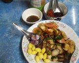 รูปขั้นตอนการทำที่ 1 ของ ผัดพริกไก่ชะพลู