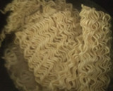 Foto langkah ke 1 dari resep Mie sosis duo bawang.