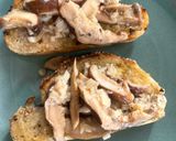 รูปขั้นตอนการทำที่ 2 ของ Sourdough Toast 🍞หน้าไข่คน 🍳เห็ดหอมชีส 🍄กับสลัดเบาน้ำตาลใส่กระเจี๊ยบ🥬🫛🥗