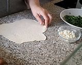 Foto del paso 8 de la receta Pan Árabe con relleno de espinacas y queso