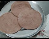 A picture of step 5 of Beetroot pulp Lachha Paratha.