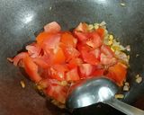 A picture of step 2 of Pizza Sauce.