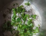 A picture of step 2 of Water chestnut potato fritters.