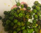 A picture of step 3 of Chatpate peas.