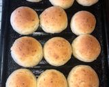 Foto del paso 5 de la receta: Pancitos saborizados de cebolla y queso 🧀