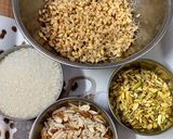 A picture of step 2 of Nishaaste ka Halwa(Soaked Whole wheat flour Sheera).