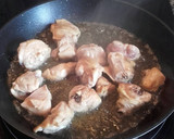 Foto del paso 1 de la receta: Arroz con pollo y salchichas
