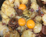 Foto del paso 2 de la receta: 250. Huevos estrellados con rovellones (principal carne)