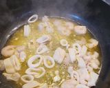 Foto del paso 1 de la receta: Arroz con calamar y gambas Celi