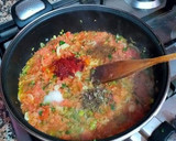 Foto del paso 5 de la receta: Cazuela de besugos marinados a la moruna con piparras