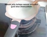 Foto langkah ke 1 dari resep Es Buko Pandan.