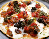 Foto del paso 5 de la receta: Tortilla abierta de pisto y provolone