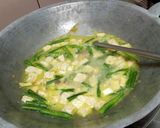 Foto langkah ke 3 dari resep Tumis kacang panjang tulang ayam.