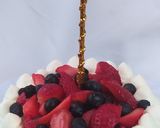 Foto del paso 8 de la receta: Torta De Chocolate Sin Harina Con Crema y Frutas Para Mamá ❤️