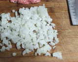 Foto del paso 2 de la receta: Pimientos rellenos de carne con salsa de trufa. 🫑🌶️