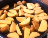 عکس مرحله 2 از دستور سیب زمینی با پوست (Potato Wedges)