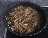 Foto del paso 2 de la receta: Arroz integral con productos del mar