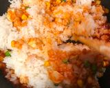 A picture of step 2 of Chicken rice with omelette.