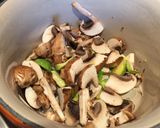A picture of step 1 of Turkey & Mushroom Soup.