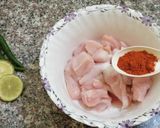 A picture of step 3 of Chicken tandoori tikka boti in frying pan.