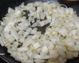 Foto del paso 4 de la receta: Calabacín relleno de pollo en airfryer, microondas y sartén