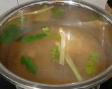 Foto langkah ke 1 dari resep Sup Tom Yam.