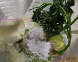Foto del paso 1 de la receta: Salsa cremosa de pepino y aguacate🌿🥒🥑