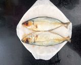 Hình bước làm 1 của món Cá trao tráo kho tiêu dễ làm