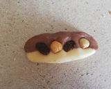 Une image de l'étape 4 de Sablés duo noisettes et raisins secs.